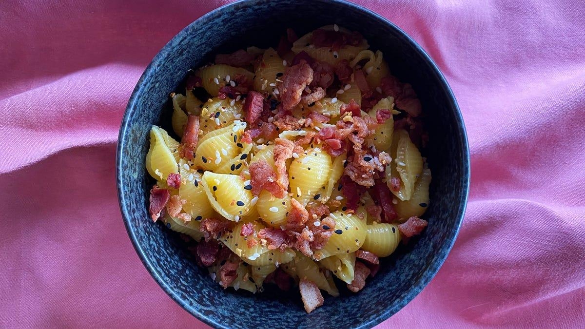 Make This Three-Ingredient Comforting Breakfast Pasta