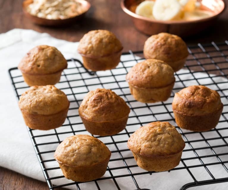 Banana and oat mini muffins - Cookidoo® – the official Thermomix® recipe  platform